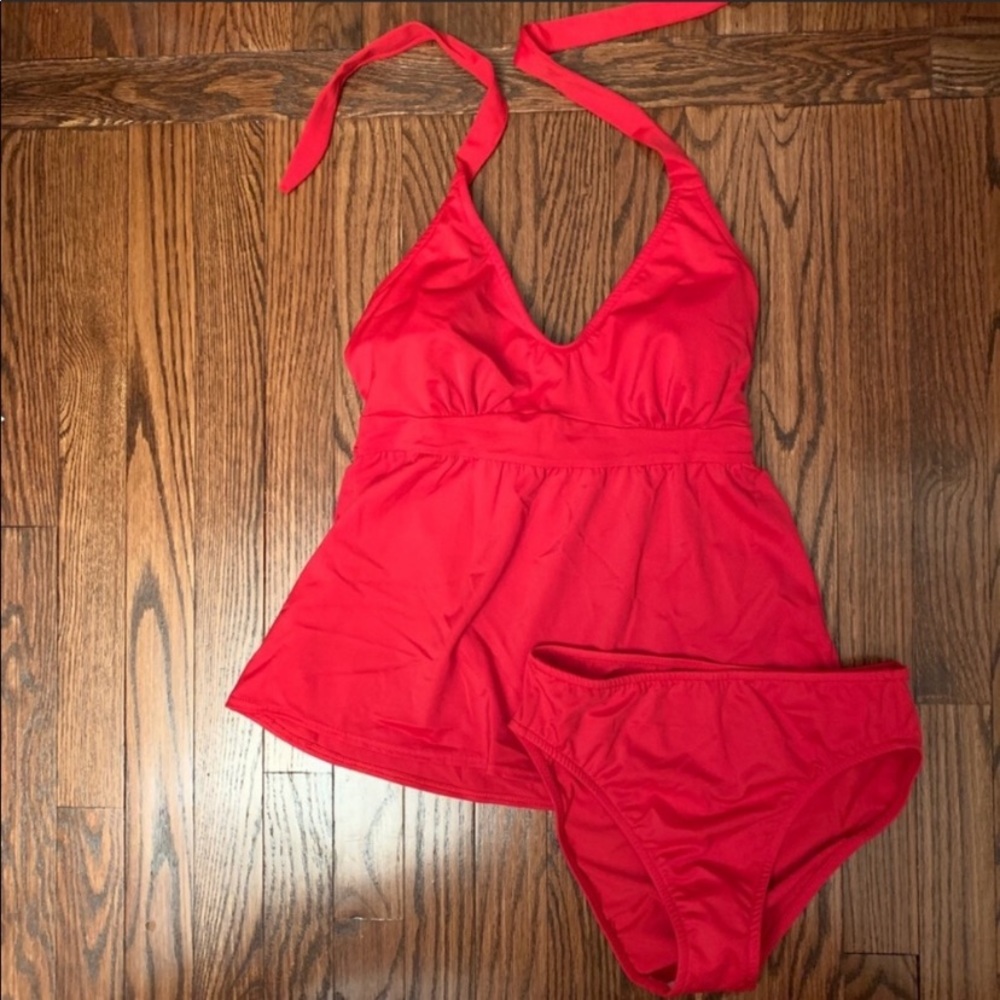 Venus 2 Piece Swimsuit NWOT